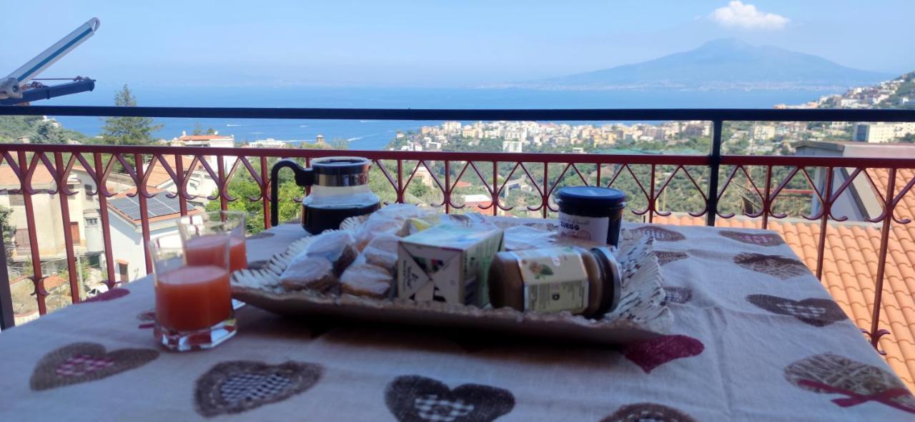 Margherita House Sorrento Vico Equense Extérieur photo